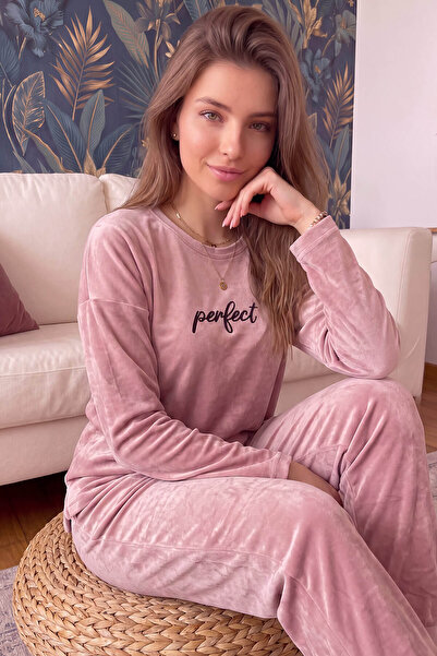 Pijamaevi Pudra Perfect Desenli Exclusive Kadife Kadın Pijama Takımı