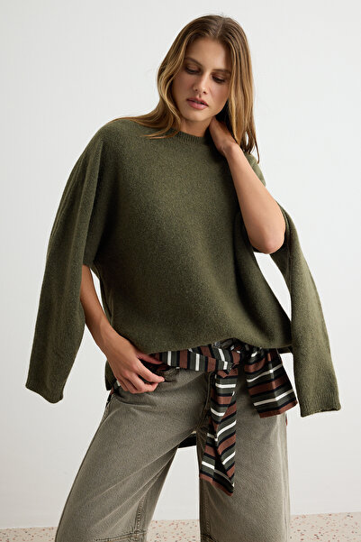 Trendyol Kollektion Khakifarbener, weich strukturierter Pullover mit Ärmelfun...