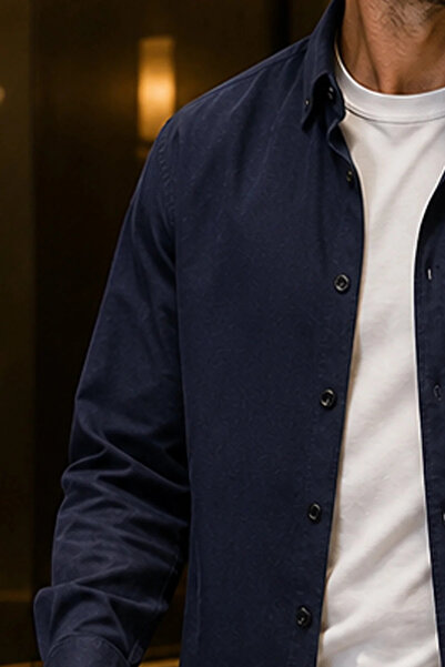 Varetta Men's Navy Blue Classic Cut Long Sleeve Collar Buttoned Winter Shirt