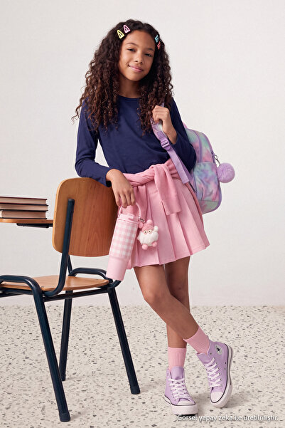 TRENDYOLKIDS تي شيرت مدرسي محبوك برقبة دائرية/أساسية للفتيات باللون الأزرق ال...