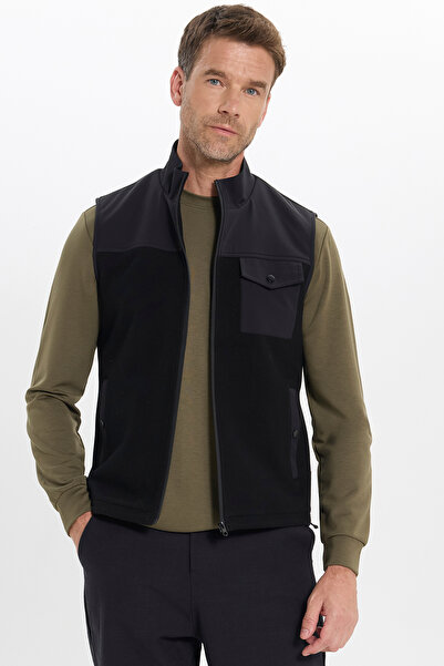 Tudors Men's Relax Fit Comfortable Cut Stand Collar Zippered Snap Pocket Adju...