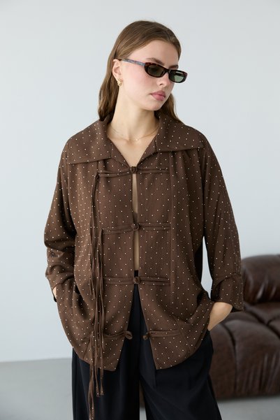 Trendyol Modest Braunes Oversize-Hijab-Hemd aus Krepp mit flachem Webmuster u...