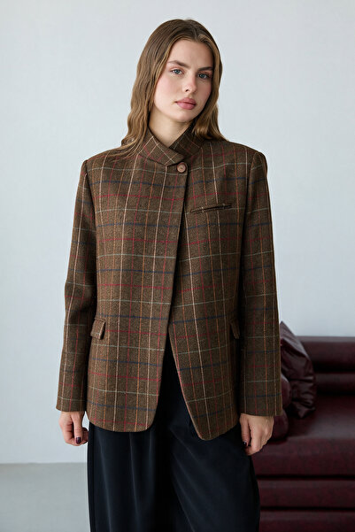 Trendyol Collection جاكيت بليزر بتفاصيل كاميل كاباما ديتيلد تيتوس TWOAW27BC00027