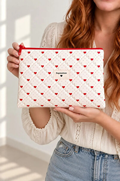 BagsMadame Heart Patterned Single Compartment Zippered Clutch Portfolio Handb...