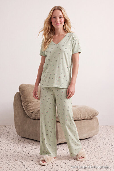 Trendyol Collection Mint-Multicolor Floral Knit Pajama Set THMSS24PT00231