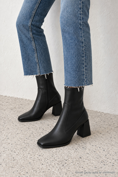 Capone Outfitters Blunt Toe Side Zipper Black Women's Boots