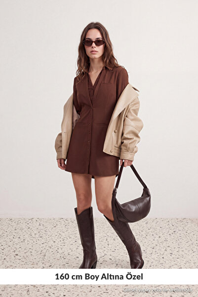 Trendyol Collection فستان قميص قصير/ميني منسوج باللون البني من بيتيت TWOAW27E...