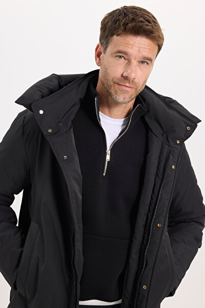 Tudors Men's Regular Fit Classic Cut Stand Collar Detachable Hood Elastic Cuf...