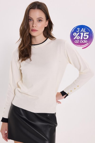 Tudors Kadın Slim Fit Dar Kesim Bisiklet Yaka Garnili Düğme Detaylı Ekru Trik...