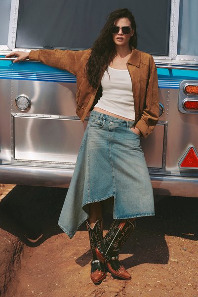 TRENDYOLMİLLA Mavi %100 Pamuk Asimetrik Yıkama Efektli Midi Denim Etek TWOAW2...