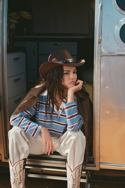 TRENDYOLMİLLA Kahverengi Bej Çizgili Oversize/Geniş Kesim Polo Yaka Örme Swea...