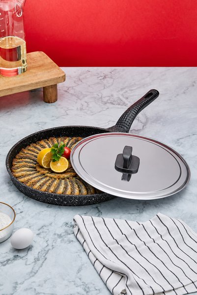 Taç Döküm Granit Balık Tavası 32 Cm