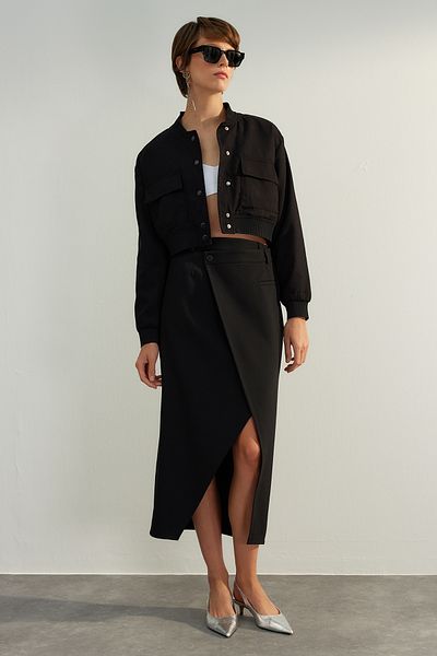 Trendyol Collection Limitovaná edice – černá vysoce kvalitní sukně PolYviScon Midi TWOAW24ET00300