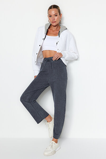 Trendyol Collection Ανθρακί Αντίκα/Απαλό Εφέ ίσια Εφαρμογή Λεπτό Πλεκτό Παντελόνι Φούτερ TWOAW24EA00025