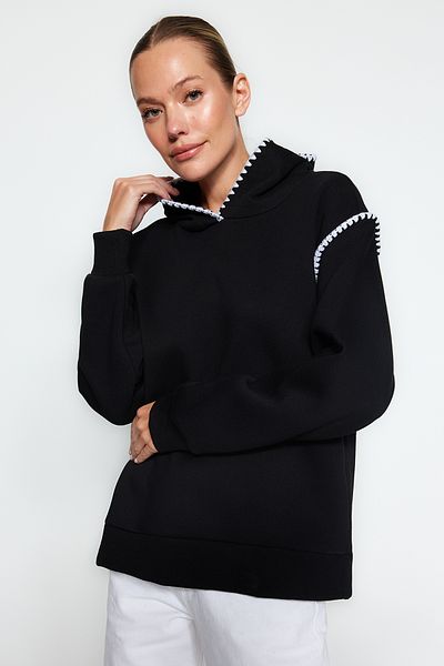 Trendyol Collection Черен плетен суичър с детайли и качулка от дебел полар отвътре TWOAW24SW00180