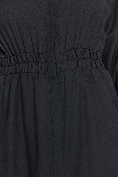 Trendyol Curve Černé obyčejné košilové šaty Mini tkané šaty velké velikosti TBBAW24AH00101