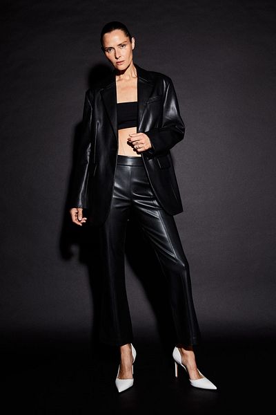 MANGO Woman 37015904 Kalhoty a legíny Černé