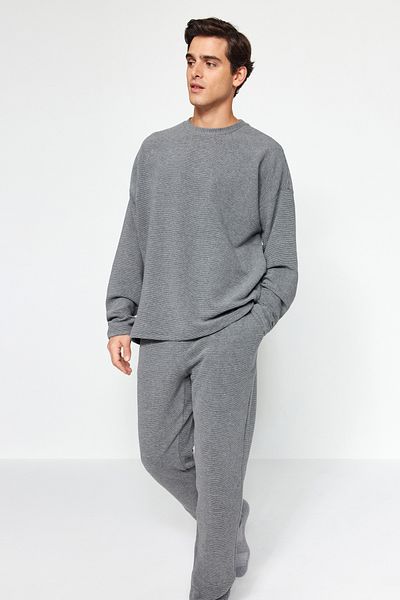 Trendyol Collection Піжама Regular Fit Orme Піжамний комплект TMNAW24PT00053 антрацитового кольору TMNAW24PT00053
