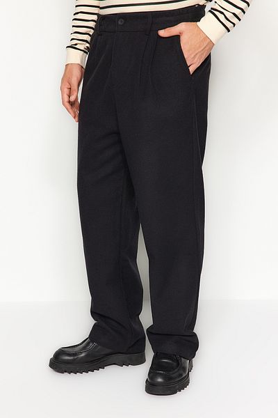 Trendyol Collection Schwarze Hose mit weitem Bein und Prägung - TMNAW24PL00011