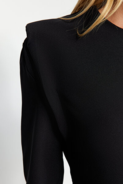 Trendyol Collection Black Body-Sitting Padded Crew Neck Mini Woven Dress TWOAW24EL00293