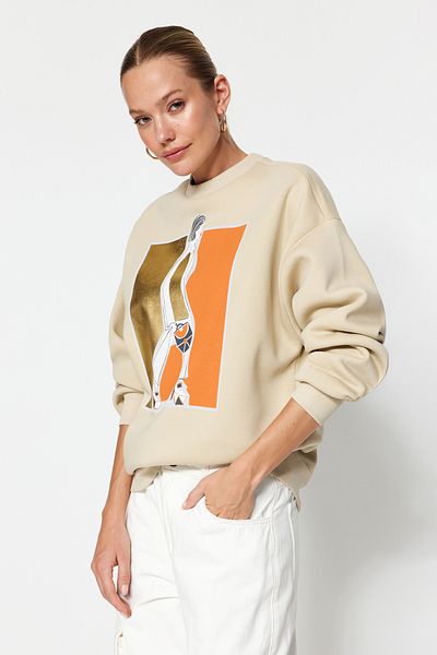 Trendyol Collection Potištěná kamenná fólie Silný fleece Uvnitř Crew Krk Oversize Pletená mikina TWOAW24SW00132