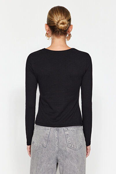 Trendyol Collection Černá pletená halenka s jednoduchým rozparkem bavlna s výstřihem a výstřihem TWOAW24BZ00388
