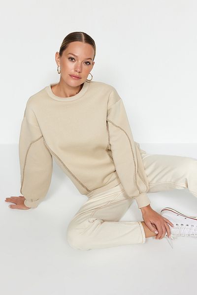 Trendyol Collection Πλεκτό φούτερ με πέτρινη ραφή Λεπτομερής λαιμόκοψη με κανονική εφαρμογή και χοντρή εσωτερική μπλούζα Fleece TWOAW24SW00233