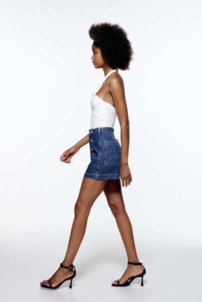 Şahika Gürkan To The Moon & Sun Mavi Jean Gold Düğme Detaylı Mini Kot Şort