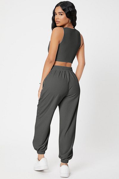Imoda Dámská antracitově šedá košilka s kapsami Jogger tepláky a Crop Top halenka