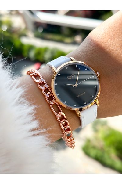 Q&Q Brand Retro White Color, 24 Months Warranty, Waterproof, Plain Leather Strap Women's Wristwatch+Bracelet