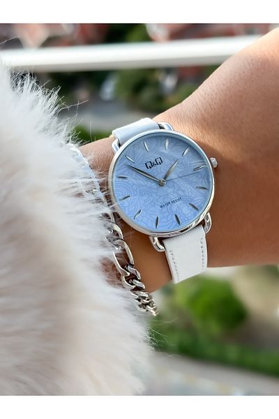 Q&Q Retro White Color, 24 Months Warranty, Waterproof, Leather Strap Women's Wristwatch+Bracelet
