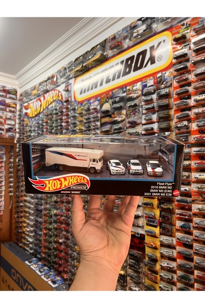 HOT WHEELS Bmw Diorama ( Bmw M2/M3/M5 )