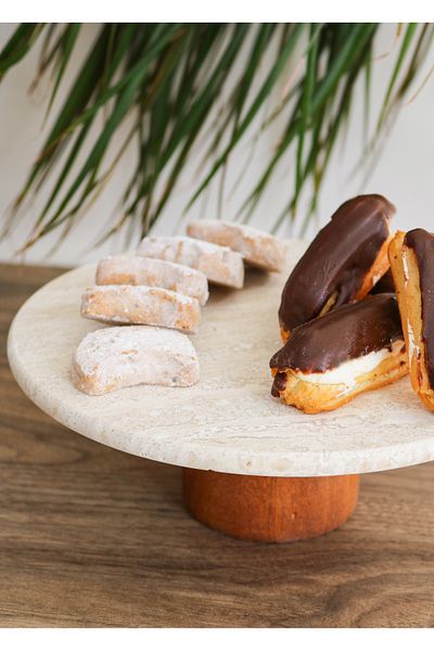 Gemboss Natural Marble Pastry Cake Stand, Wooden Leg Cake Stand, Marble Presentation Stand, Marble Cheese Plate 25 cm