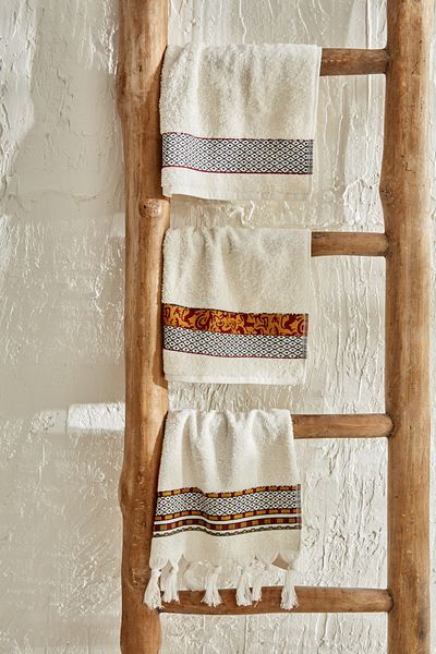 Karaca Home Arslantepe Jacquard 3-Piece Towel Set Ecru 30x50 cm