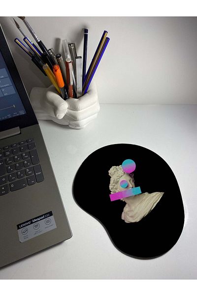 HobiShop Retro Black 3D Mouse Pad with Wrist Support