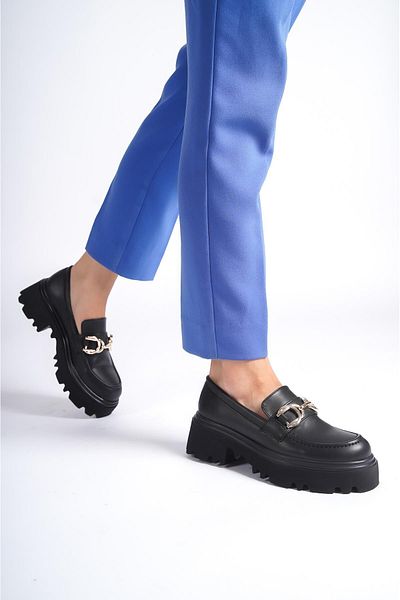 Capone Outfitters Capone Round Toe Buckle Trak Sole Women's Loafer
