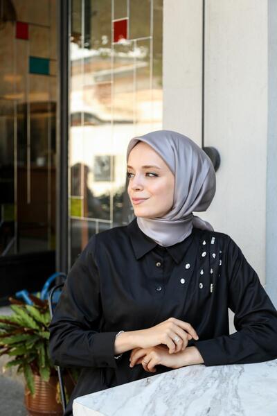 shantuQ ΕΠΙΠΕΔΟ ΚΡΥΣΤΑΛΛΙΚΟ ΦΟΥΛΑΡΙ-ΓΚΡΙ-2