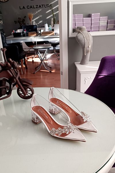 LA CALZATURE Pantofi de damă stiletto cu toc de 5 cm cu accesorii stea complet transparente cu talie albă