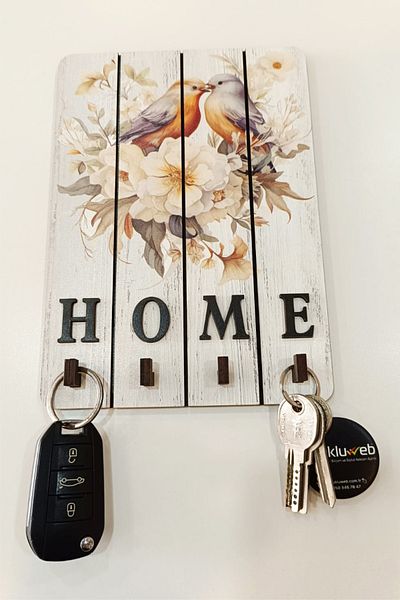 beedene Wooden Decorative Key Hanger - Keychain Table Key Holder