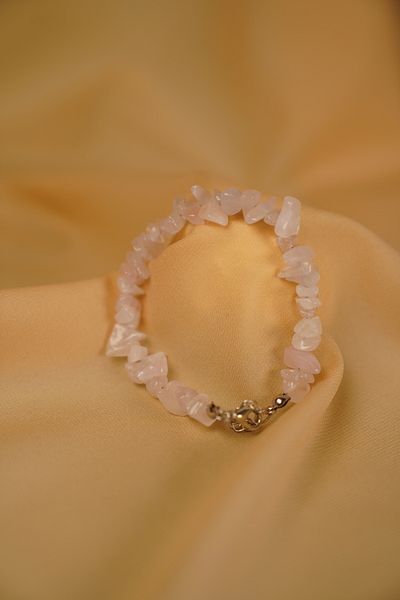 DOODLE Pink Quartz Broken Natural Stone Bracelet