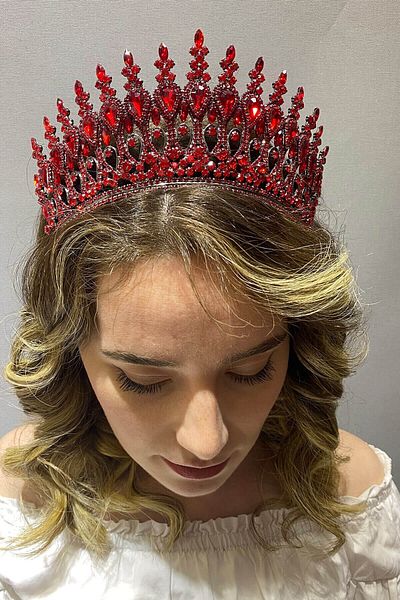 Hobigram Coroana de Henna pentru Mireasa Model Henna Rosie pentru Cele mai Frumoase Mirese – Coroana – Coroana