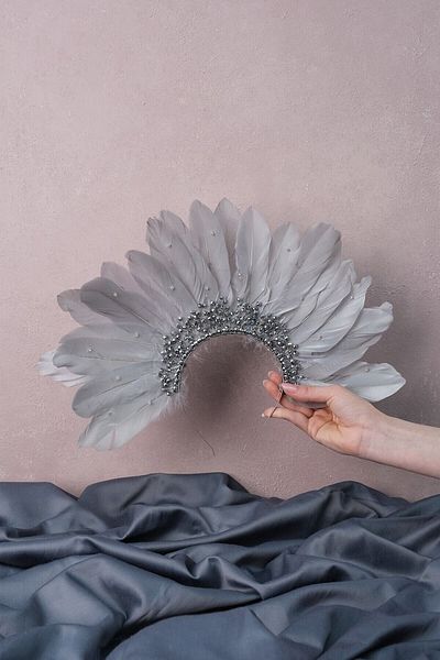Hobigram Coroana de mireasa cu design special Henna cu pene de vultur pentru cele mai frumoase mirese – Coroana, cu pietre de cristal, model elegant