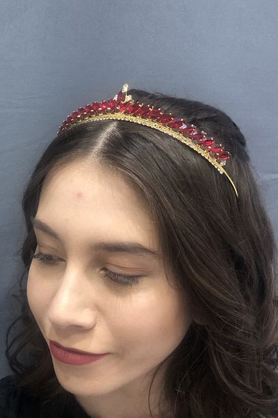 Hobigram Henna roșie și coroană de mireasă subțire și elegantă pentru cele mai frumoase mirese – Coroană, cu pietre de cristal, model elegant – Coroană –