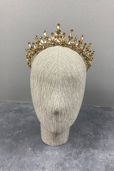 Hobigram Cooker Bridal Henna Crown with Shiny Shuttle Stone for the Most Beautiful Brides