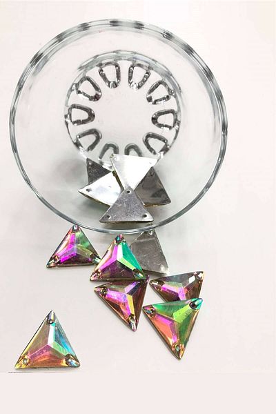 Hobigram Ποικιλία χάντρες Janjanlı Triangle Plastic Strut Stone 10 τμχ – Χάντρες, Κομψό Σχέδιο, Γυναικείο Αξεσουάρ –