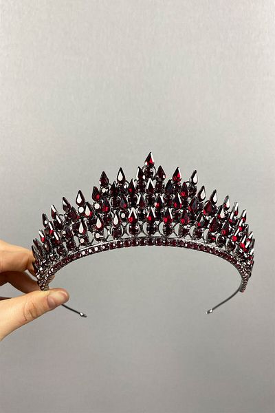 Hobigram Coroana de mireasa tridimensionala Henna Burgundy Drop pentru cele mai frumoase mirese – Coroana, piatra de cristal, model elegant, coroana de mireasa