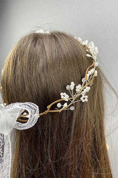 Hobigram Coroana de mireasa si accesoriu de par cu design special pentru cei mai frumoși mireși, lucrat manual cu perle și flori – Coroană – Tiara