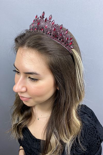Hobigram Coroana de mireasa Hera Henna Burgundy pentru cele mai frumoase mirese – Coroana, cu pietre de cristal, model elegant, coroana de mireasa – Coroana – T