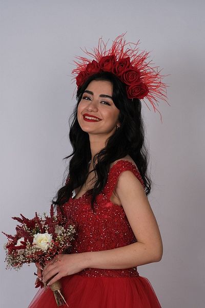 Hobigram Bridal Accessory Red Velvet Rose Feather Design Bridal Henna Tiara – Bridal Accessory, Stylish Design –