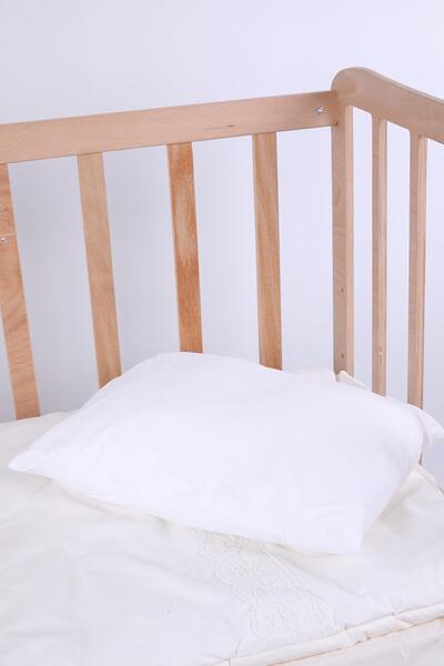 Babyhola Mirofiber Antialerjik Silikonlu Pamuk Kılıf Bebek Yastığı 35cm x 45cm